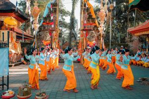 Bali History Travel Guide: Balinese Heritage, Costs & Eco-Tours
